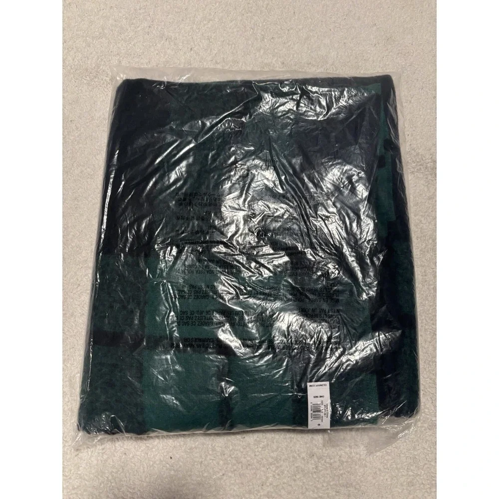 Flannel Old Navy Green & Blue Plaid Very‎ Soft Oversized Scarf NEW with Tags